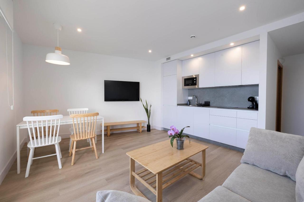 סנשנשו Apartamentos Rotilio מראה חיצוני תמונה