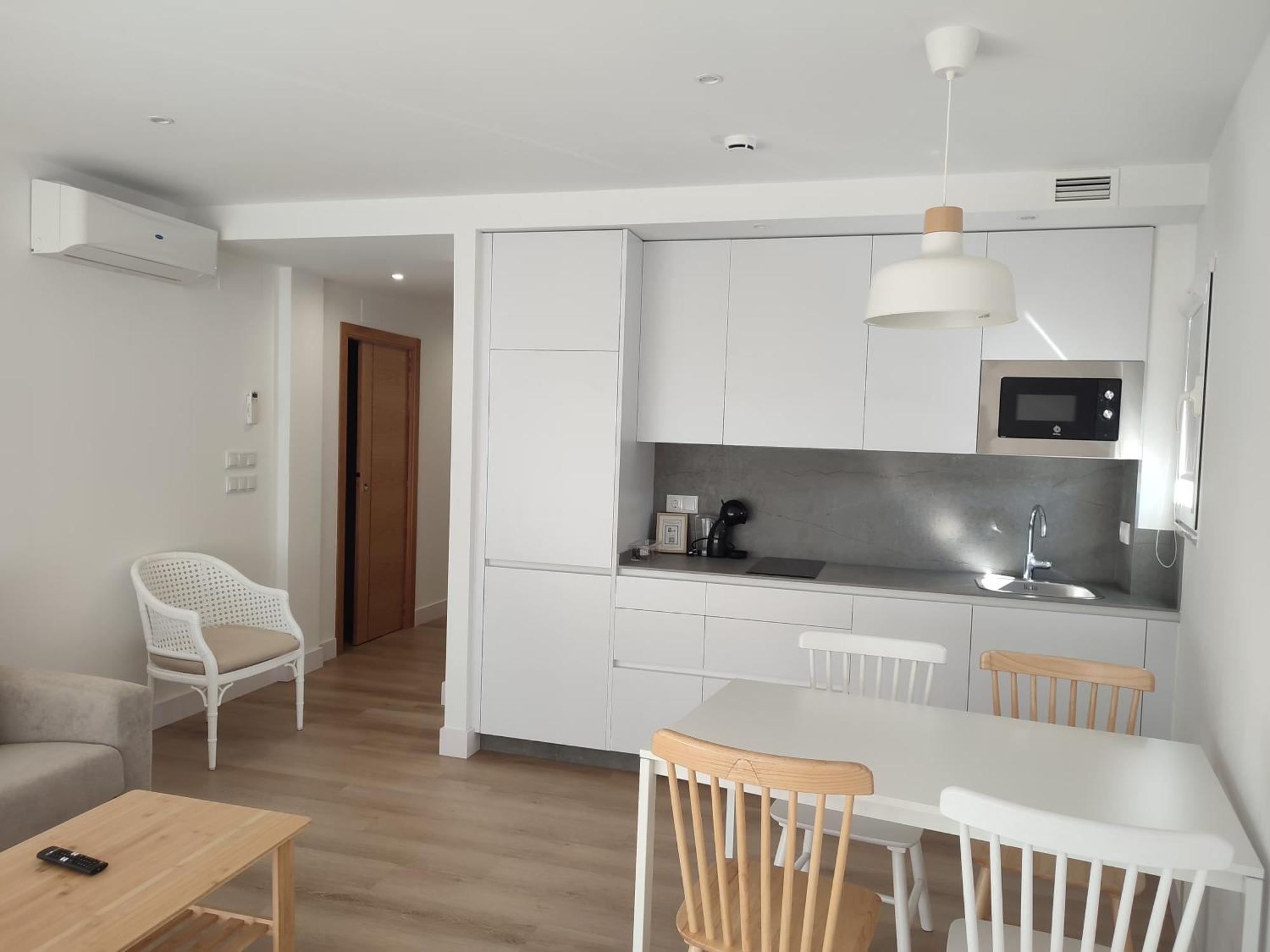 סנשנשו Apartamentos Rotilio מראה חיצוני תמונה